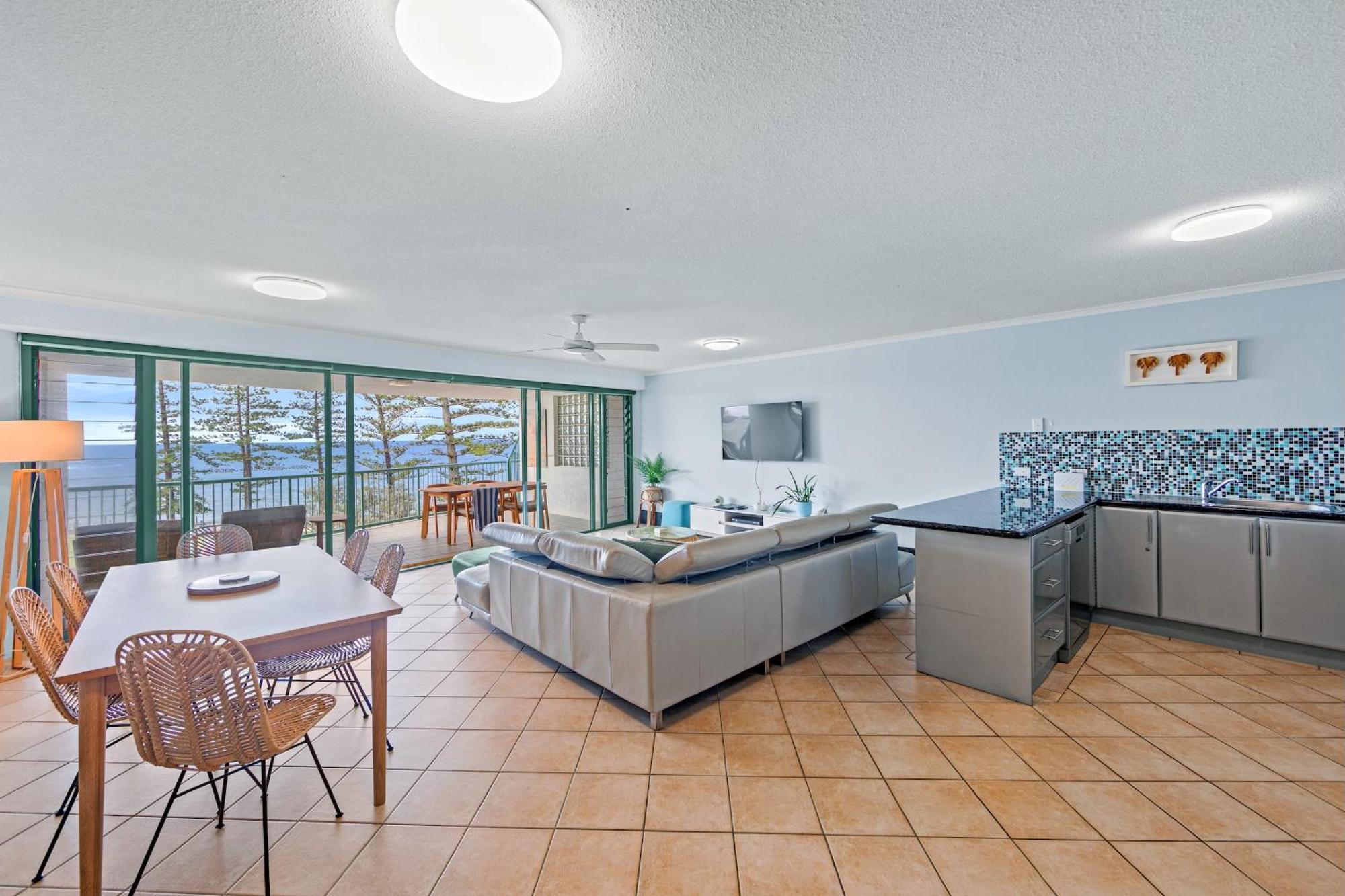 The Norfolks On Moffat Beach Caloundra Rom bilde